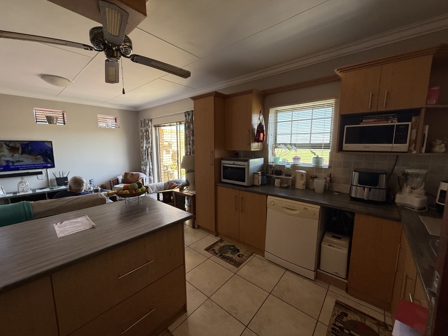 3 Bedroom Property for Sale in Reebok Western Cape